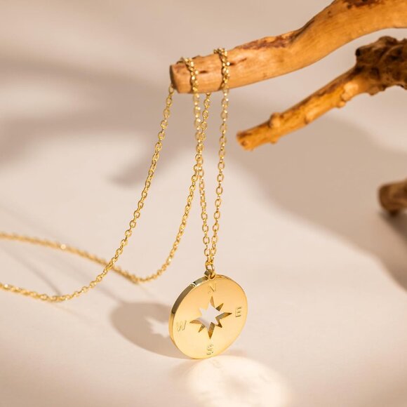 ⚡Gold Compass Pendant Necklace for Women Travel Adventure Jewelry Gift Idea - Picture 7 of 8